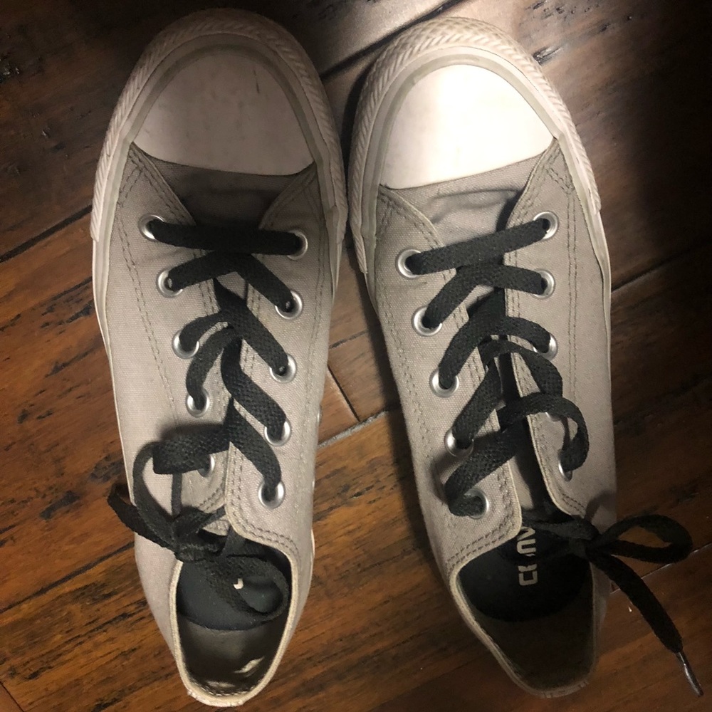 Converse size 6